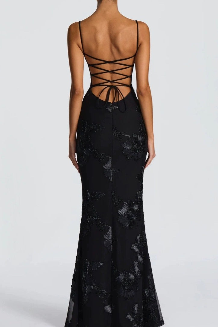 Vestido maxi sin tirantes con bordado floral