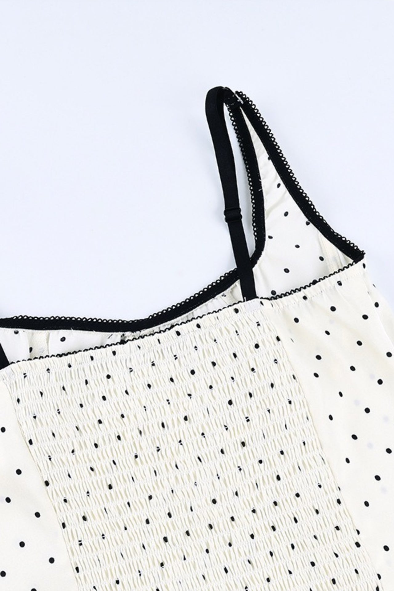 Top de tirantes versátil con estampado de lunares sexy a la moda