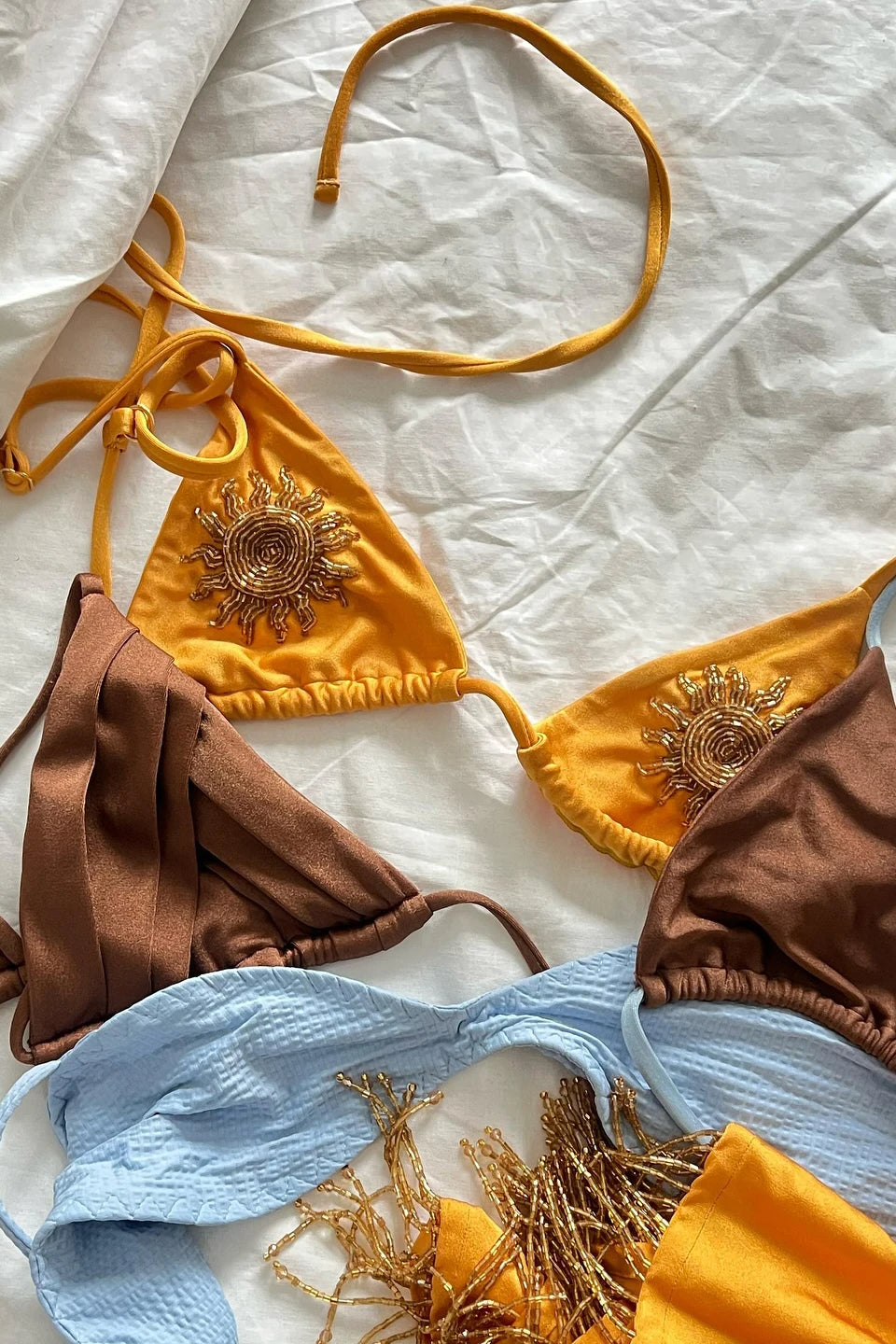 Conjunto de bikini push-up brillante