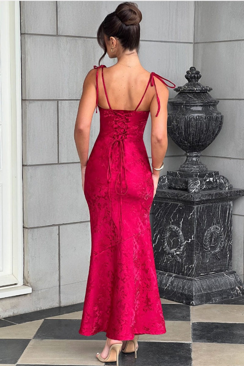 Vestido de fiesta formal tipo sirena sin espalda con faja sólida