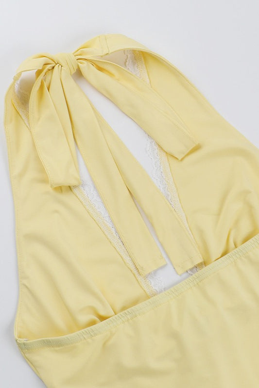 Top Halter de Encaje de Parches con Escote en V Profundo
