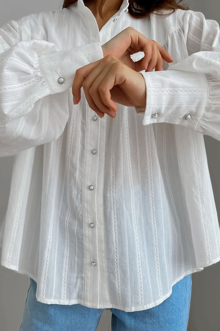 Blusa de cuello mao de jacquard de algodón blanco