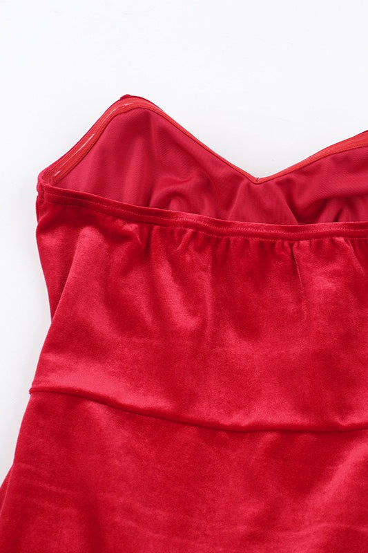 Vestido de fiesta de terciopelo con corsé deshuesado