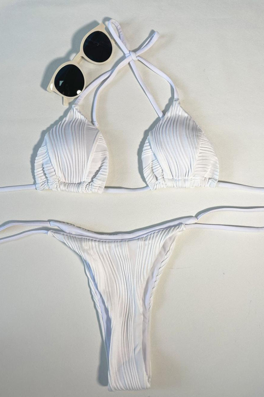 Conjunto de bikini con lazo lateral liso