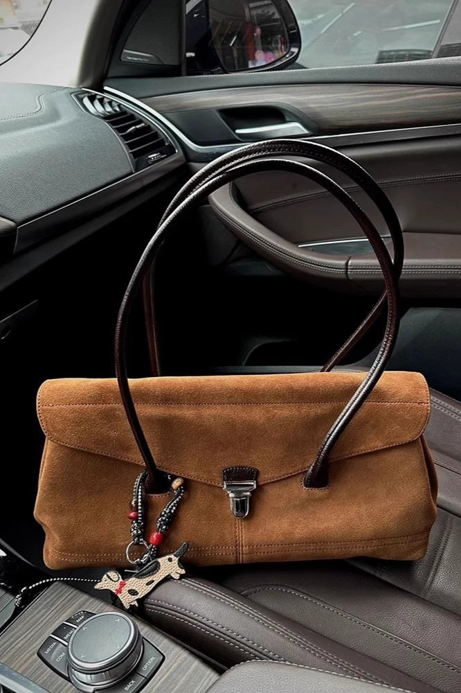 Bolso Tote Elegante Chic de Ante Liso con Cierre Metálico