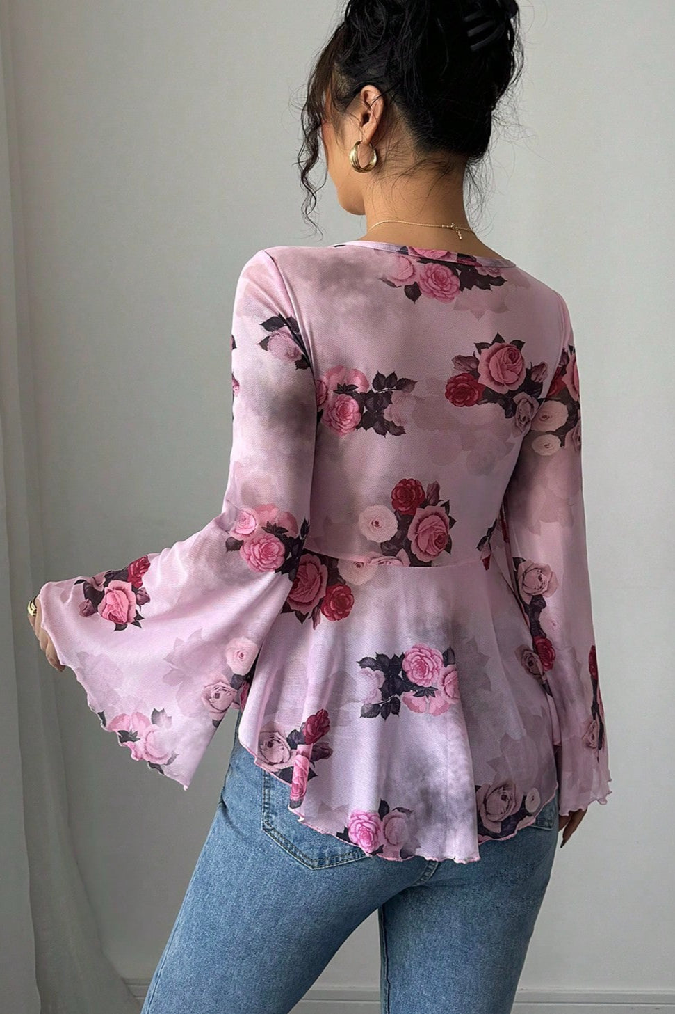 Blusa Manga Larga con Cuello Cuadrado, Diseño Floral Tie Dye y Lazos