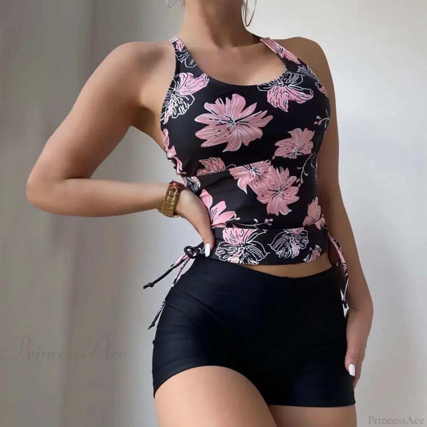 Conjunto de dos piezas de cuello redondo con cordón