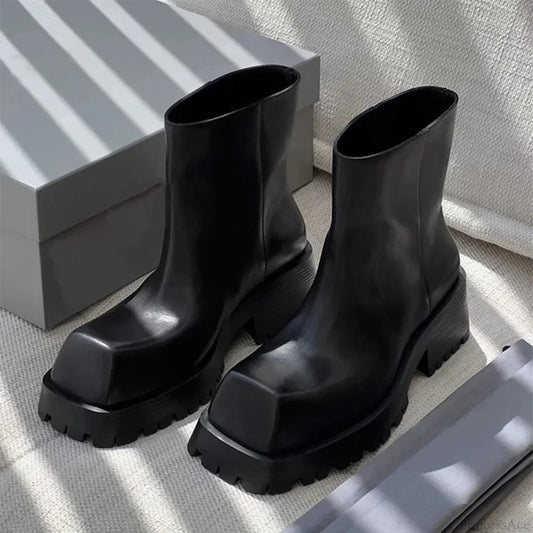 Fresh Chelsea Brief Mysterious Platform Boot