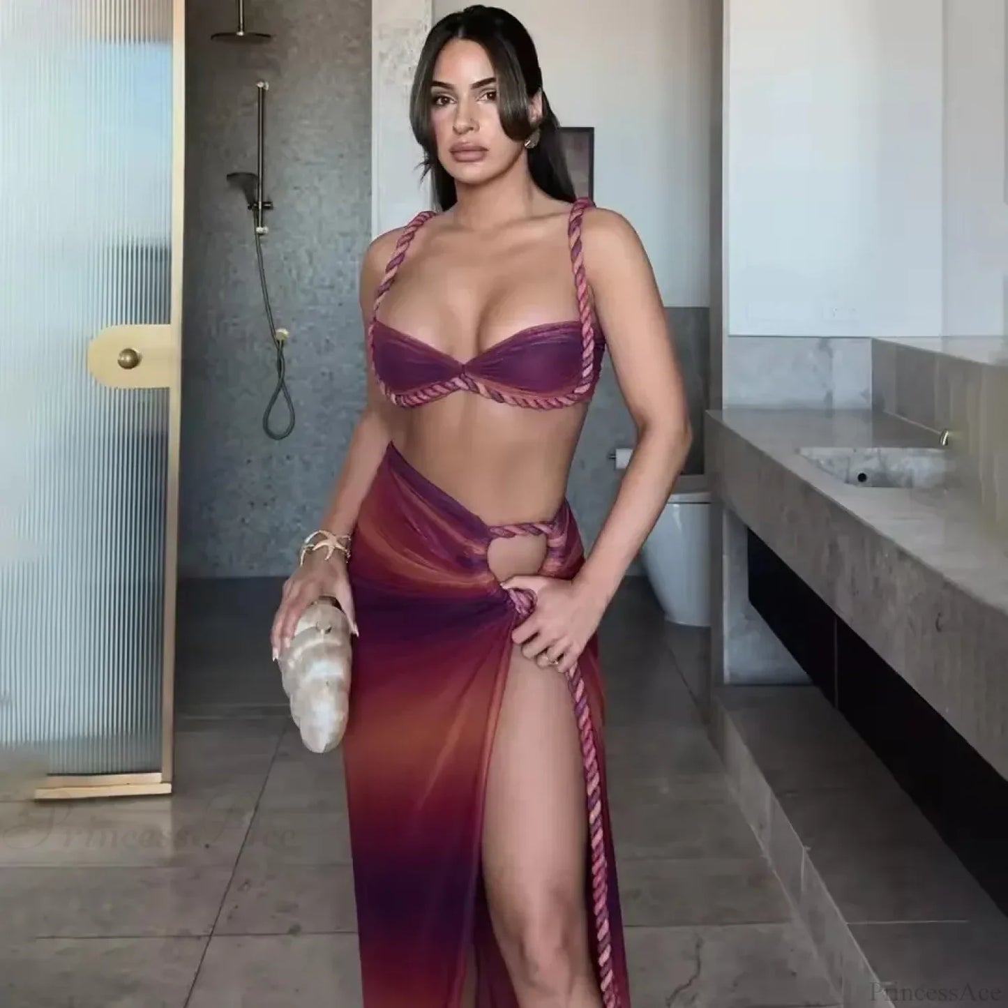 Conjunto de bikini degradado con falda larga, traje de baño de tres piezas