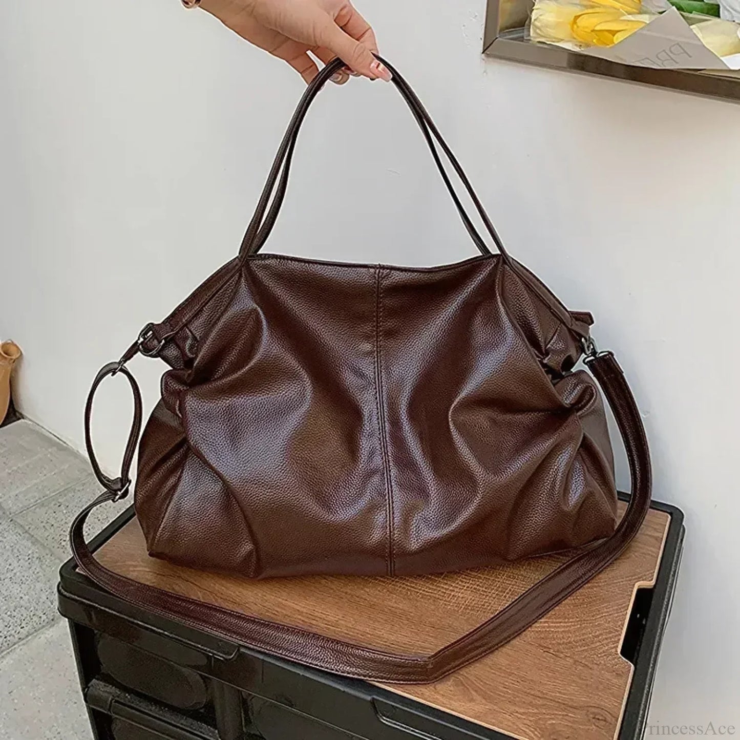 Retro PU Leather Shoulder Tote High Capacity Crossbody Handbag