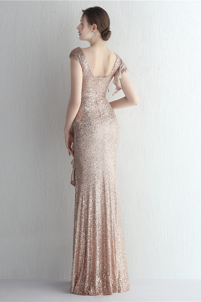 Vestido de gala de sirena con purpurina, cuello alto y abertura