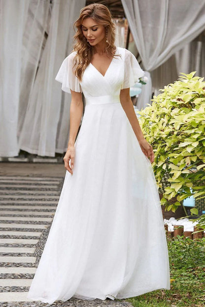 Vestido largo elegante con volantes de malla y cuello en V para recepción