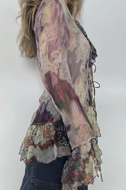 Blusa con volantes en las mangas y diseño tie-dye