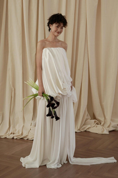 Vestido de recepción minimalista, suelto, elegante y vaporoso
