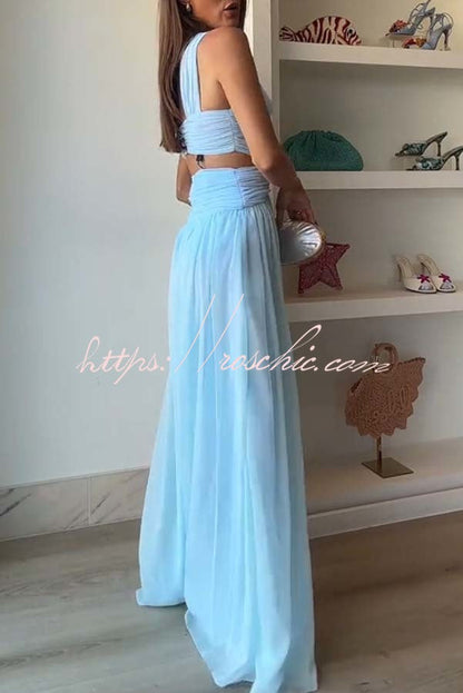 Graceful Modern Chiffon Twist Halter Neck Cutout Pleated Maxi Dress