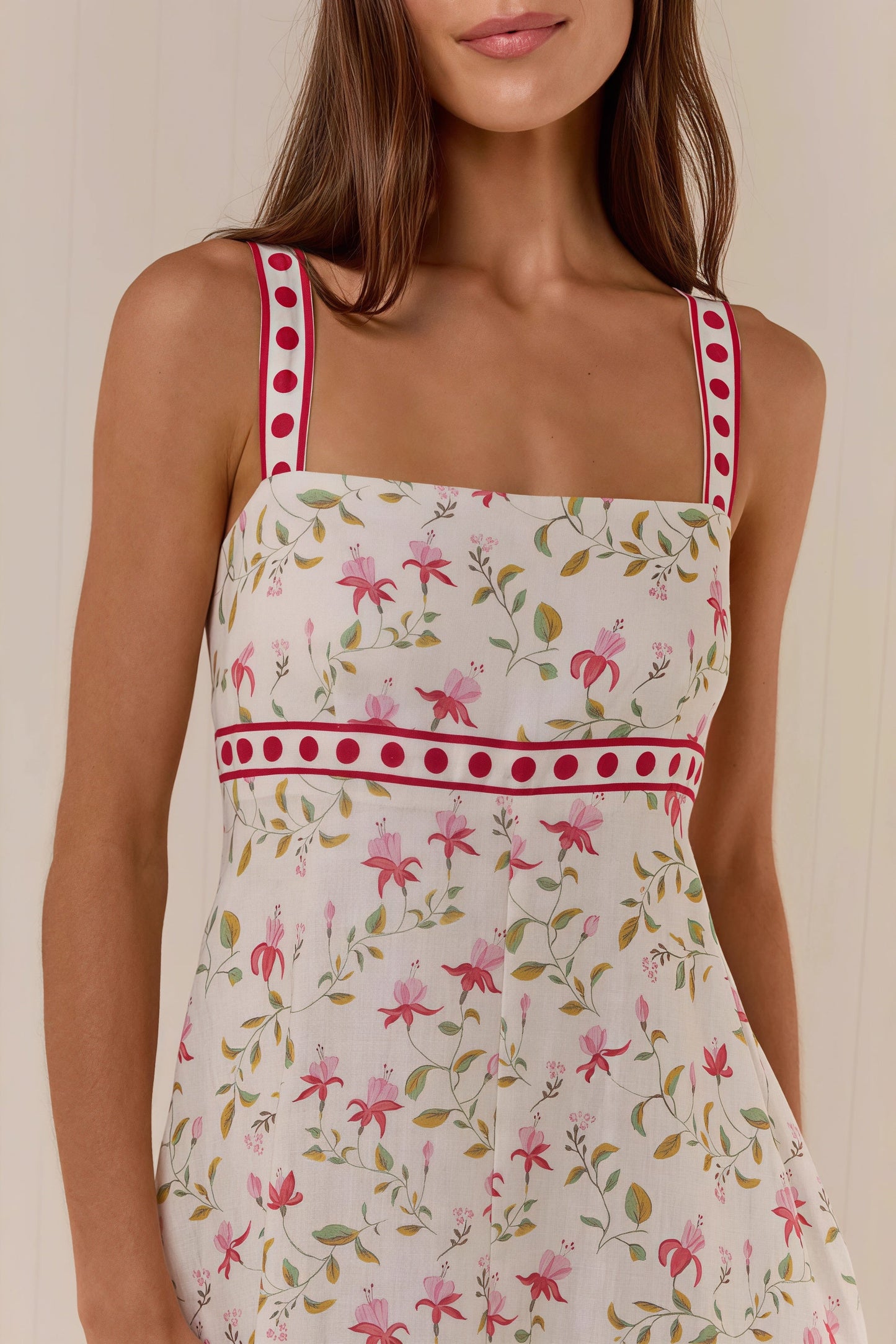 Maxivestido de verano informal con tirantes finos y estampado de lino