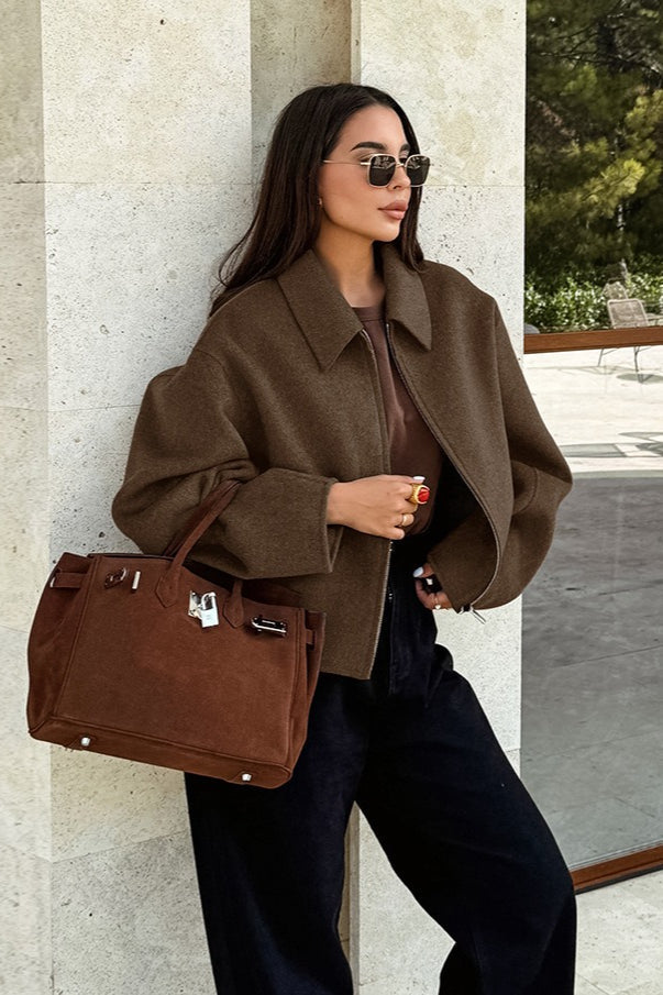 Chaqueta Corta de Lana Minimalista