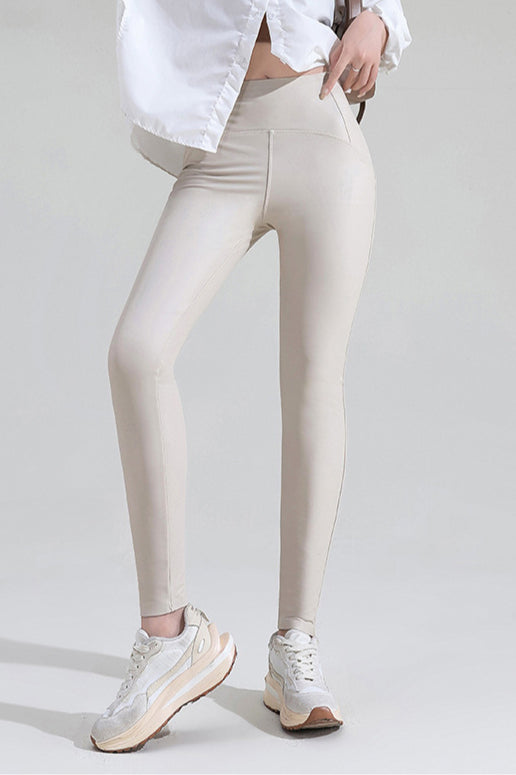 Leggings de imitación piel con forro polar