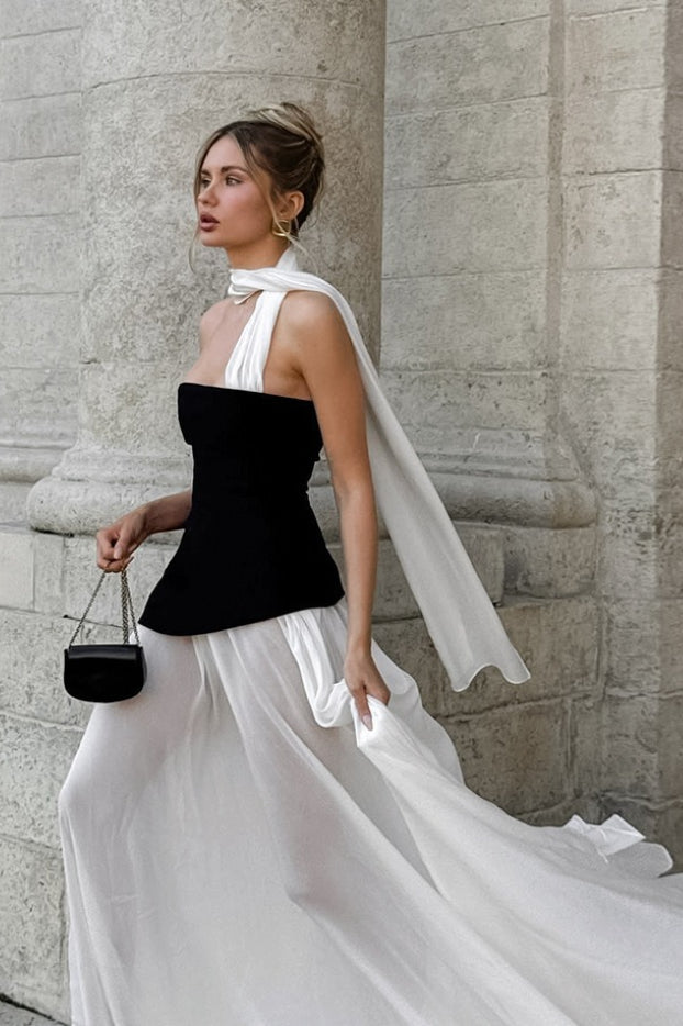 Elegante Vestido Maxi Acampanado con Ribete Ondulado en Bloques de Color
