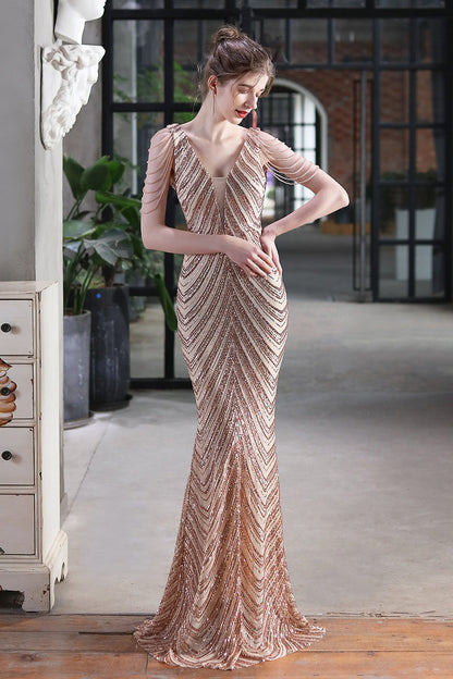 Elegante vestido de fiesta de sirena con lentejuelas