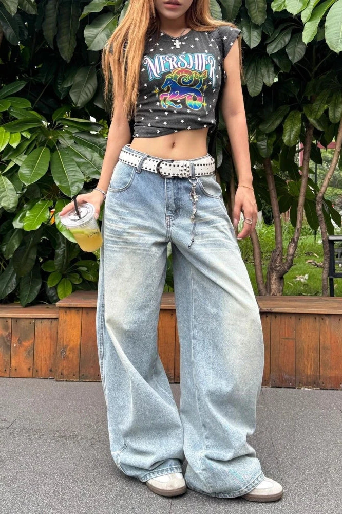Vaqueros bordados de pierna ancha y tiro alto