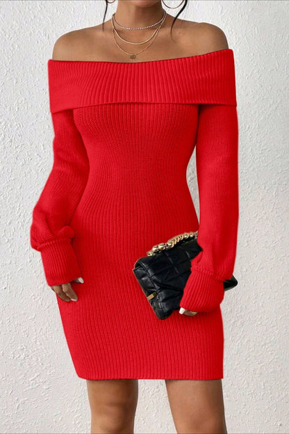 Vestido de punto entallado con hombros descubiertos y manga larga