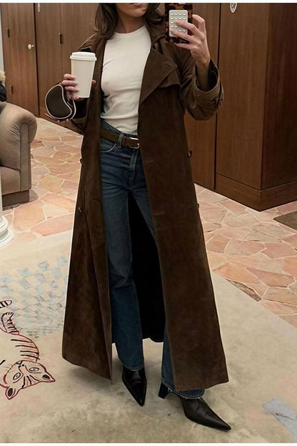 Abrigo largo elegante cruzado con cinturón
