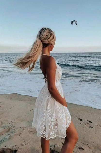 Vestido bohemio sin espalda de malla de encaje