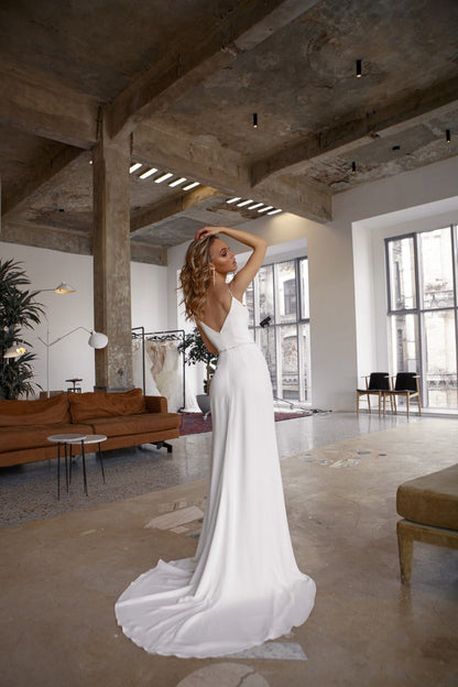 Retro Side Slip Sequin Backless Wedding Dress