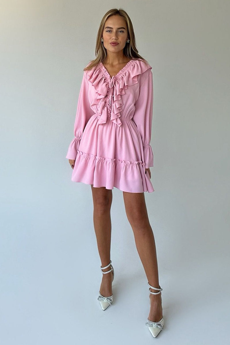 Minivestido de gasa con cuello de pico y mangas acampanadas