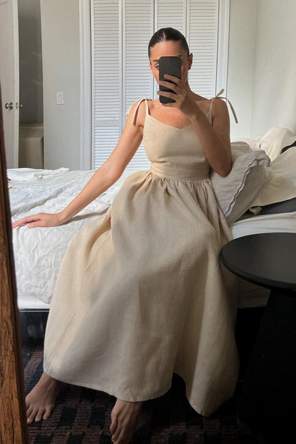 Vestido Midi Elegante de Algodón con Tirantes Finos Escote en V y Espalda Descubierta Anudada
