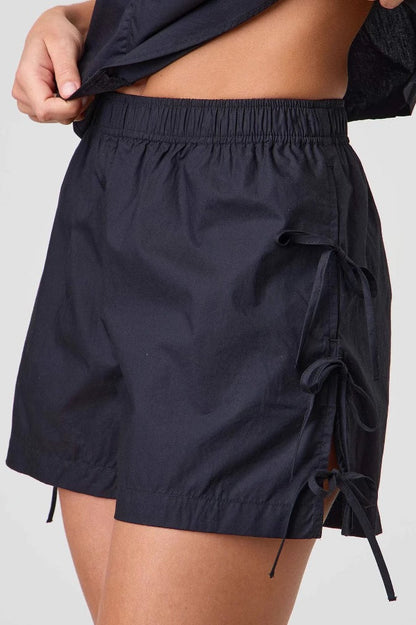 Pantalones cortos casuales con lazo y cintura elástica a rayas