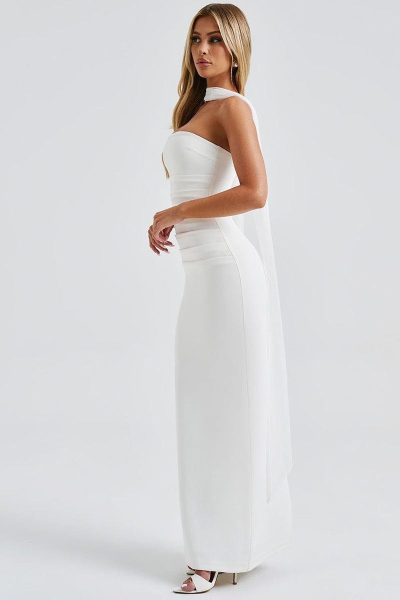 Vestido de gala tipo bustier con mangas transparentes