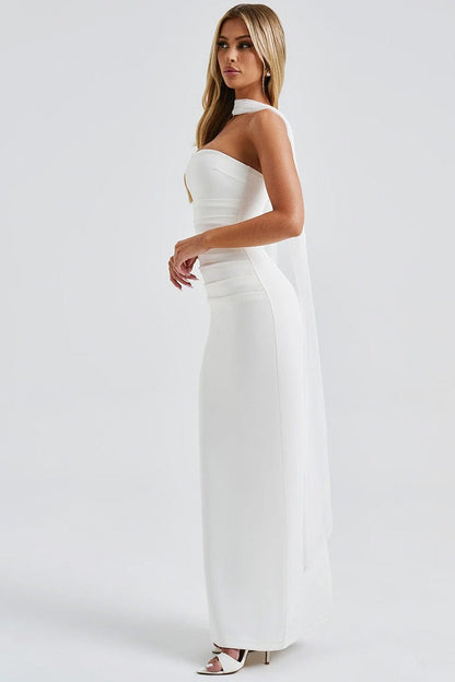 Vestido de gala tipo bustier con mangas transparentes