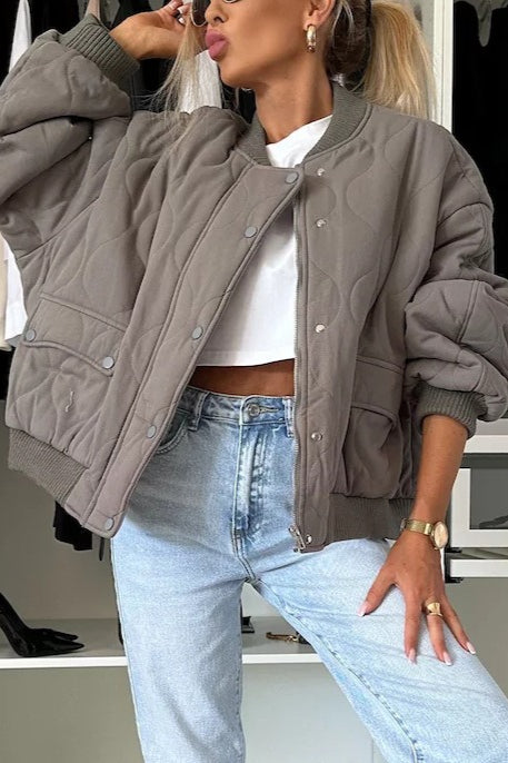 Abrigo acolchado liso casual con botones