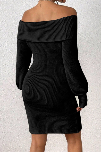 Vestido de punto entallado con hombros descubiertos y manga larga