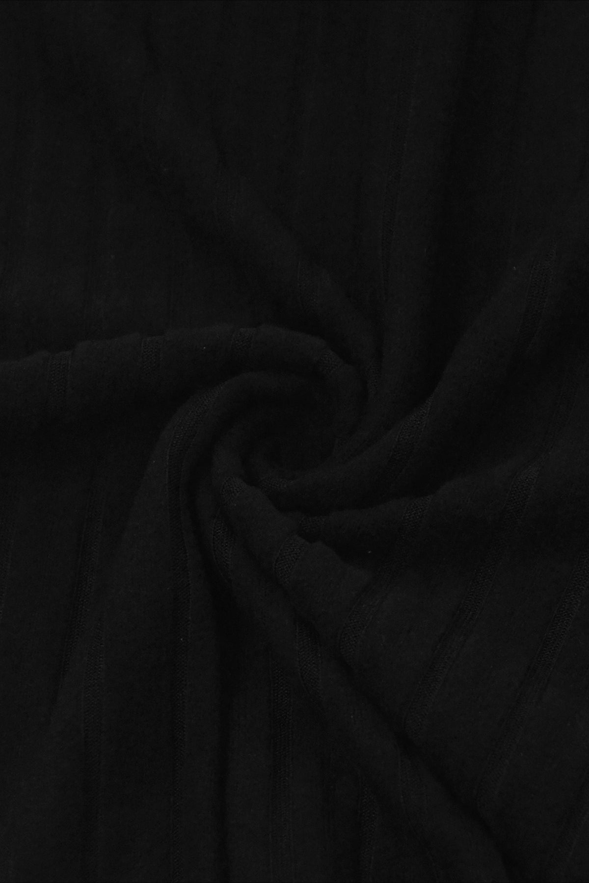 Vestido de punto de cuello alto ajustado