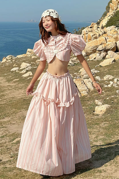 Conjunto de falda con top corto sin tirantes con aberturas y hombros regulares