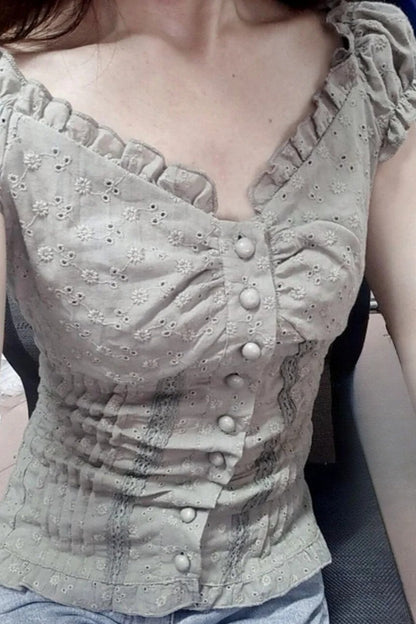 Camiseta sin mangas fruncida de encaje con cuello bajo con volantes y botones
