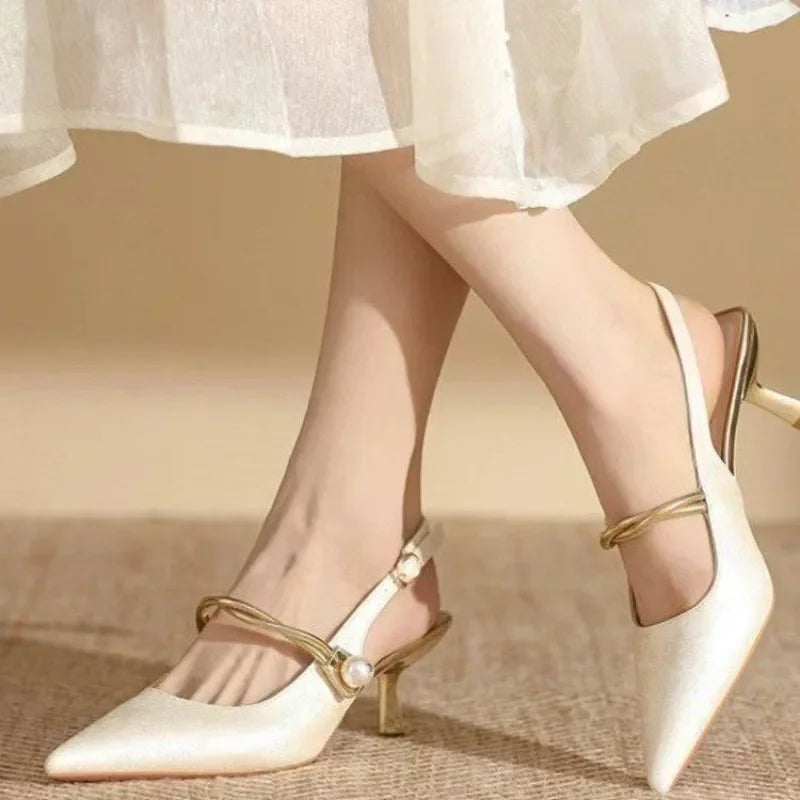 New Summer Fashion Pointed Toe Pearl  High Banquet Women Low Heel Pumps