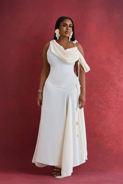 Vestido maxi cami con cuello vuelto y hombros asimétricos lisos