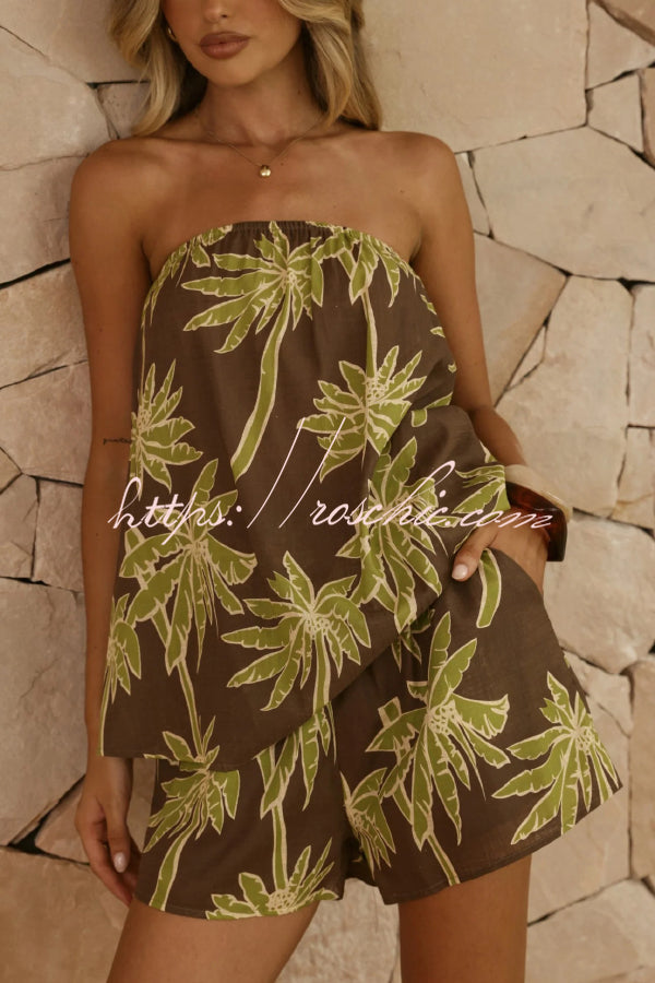 Unique Printed Sleeveless Off-shoulder Loose Top and Elastic Waist Casual Pocket Shorts Set