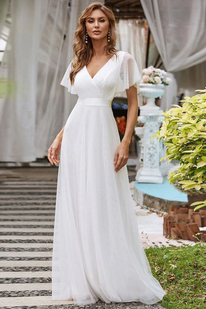 Vestido largo elegante con volantes de malla y cuello en V para recepción