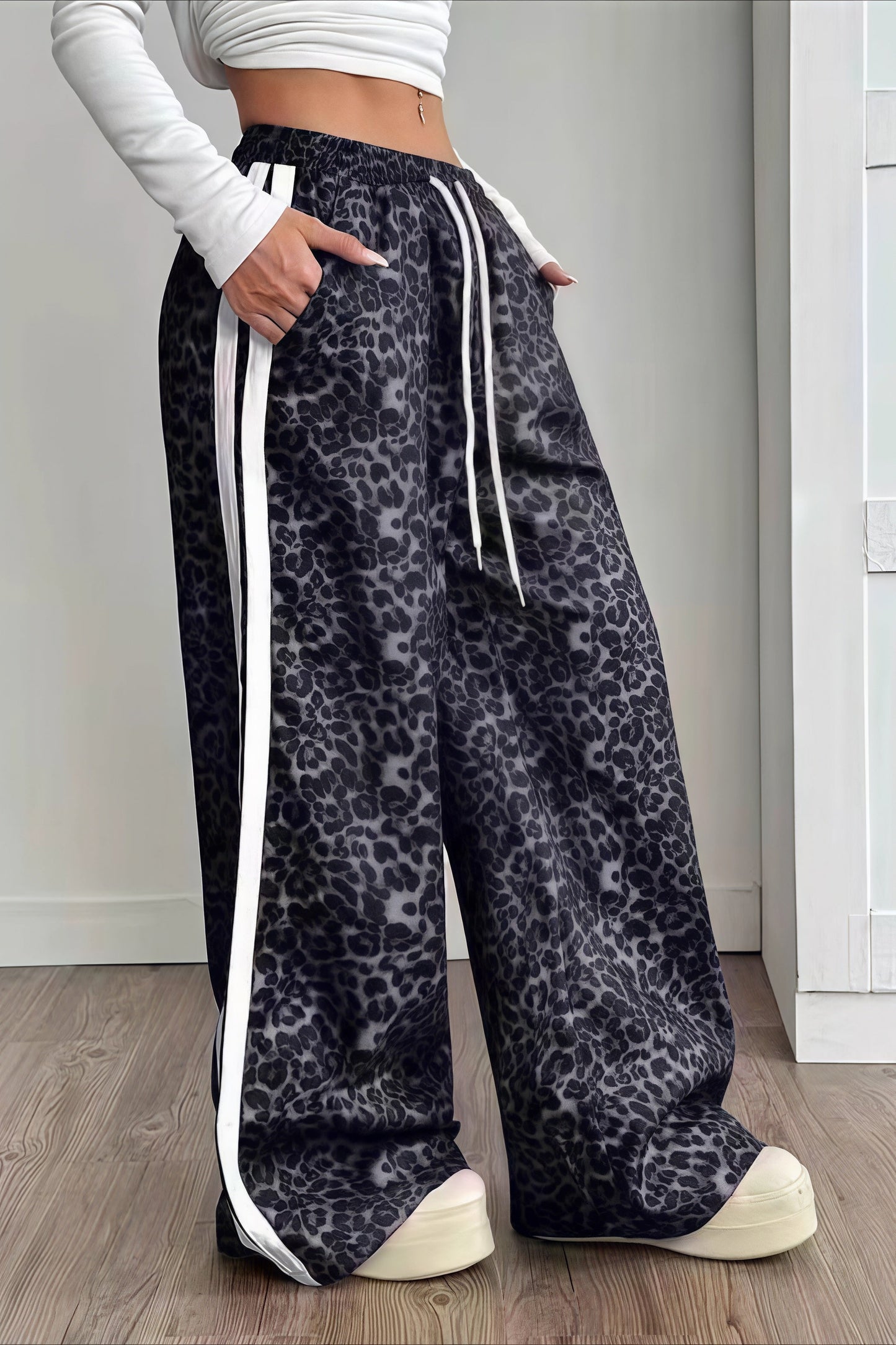 Pantalones Casuales Empalmados con Estampado de Leopardo