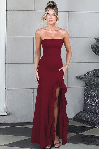 Vestido formal con bustier con volantes y abertura lateral