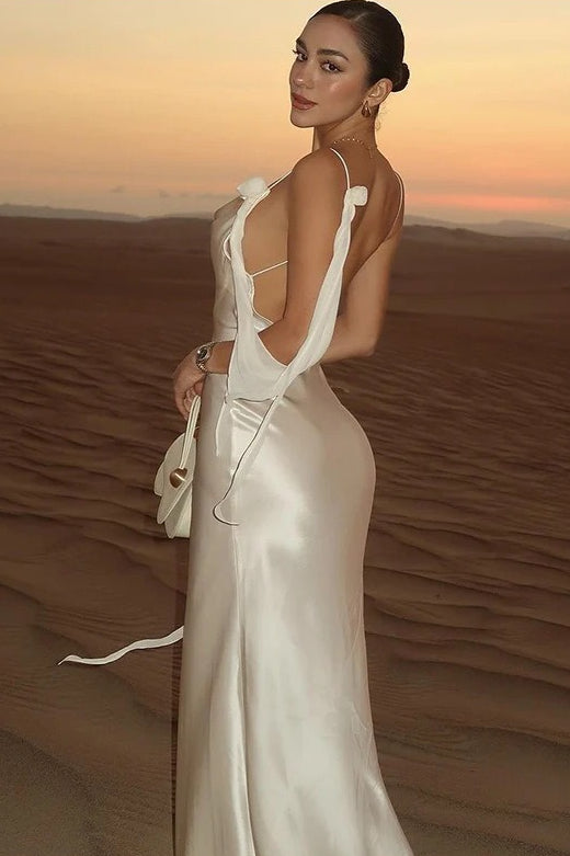 Vestido largo elegante sin espalda de satén liso con estampado floral