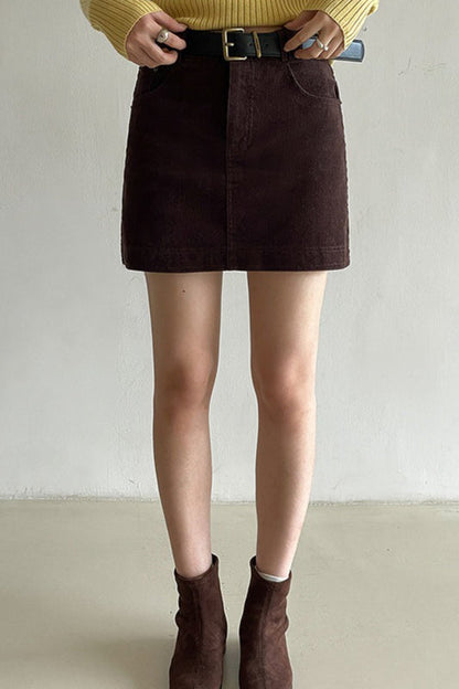 Falda retro de pana con corte en A