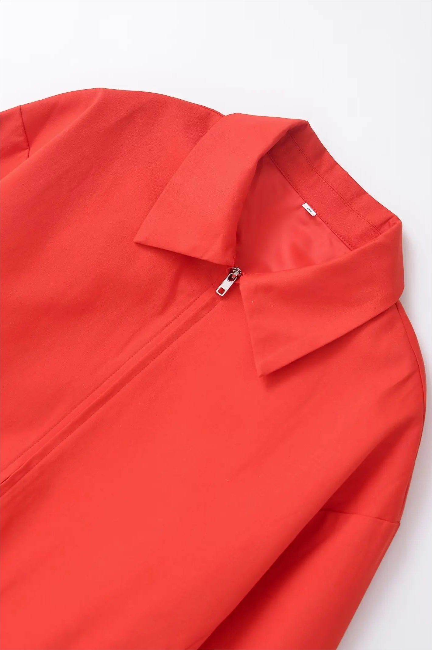 Minimalist Casual Zip Jacket