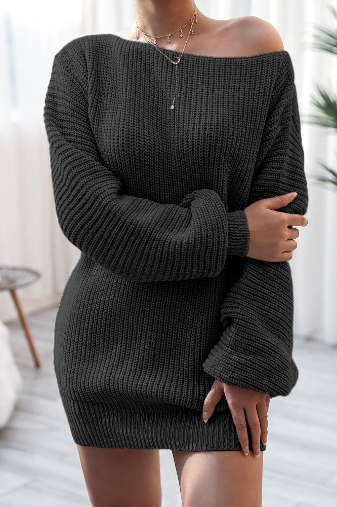 Minivestido suelto de punto acanalado con cuello barco y manga larga