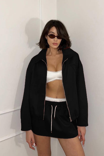 Minifalda con chaqueta estilo urbano